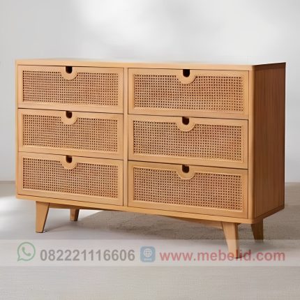Spesifikasi lemari drawer model 6 laci Bahan kayu : kayu jati dan rotan Ukuran drawer : P 120 x L 45 x T 90 cm Model : 6 laci Type : drawer multifungsi Warna : natural jati Melamic : NC doff Lama proses produksi : jika stok mentah masih tersedia maka waktu produksi yang di perlukan adalah -+ 3 hari dan pesanan siap dikiri Jika stok mentah kosong, maka proses produksi barang yang diperlukan adalah 10 hari.
